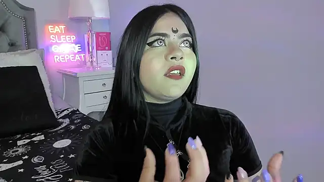 atena hill online show from 12/02/25, 07:09