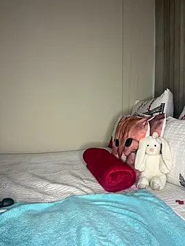 Snapshot of Kinkyy_ chatting on 02/04/25, 03:54 Kinkyy online show from 02/04/25, 03:54