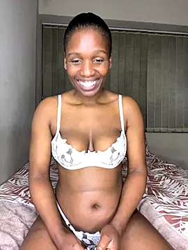 Snapshot of Kinkyy_ chatting on 09/18/25, 11:07 Kinkyy online show from 09/18/25, 11:07