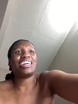 Snapshot of Kinkyy_ chatting on 10/24/25, 10:50 Kinkyy online show from 10/24/25, 10:50