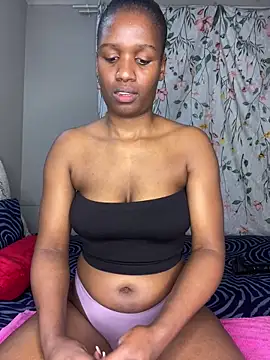 Snapshot of Kinkyy_ chatting on 11/22/25, 10:31 Kinkyy online show from 11/22/25, 10:31