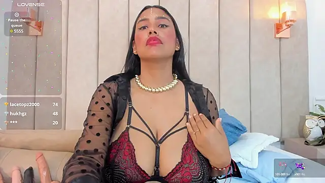 katrina-kaif  online show from 03/18/25, 09:53