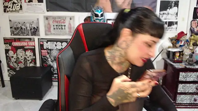 Rollyderolandia666 online show from 11/15/25, 10:48