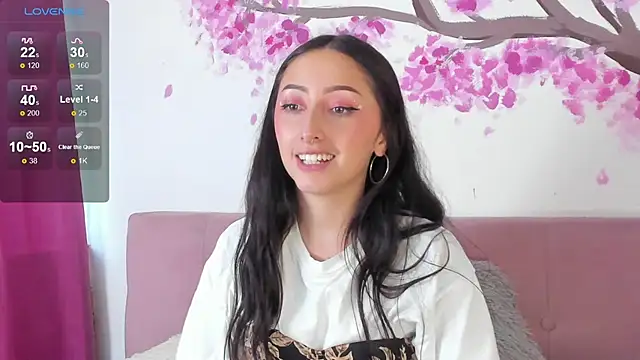 Snapshot of v1cky_ chatting on 01/17/25, 10:45 v1cky online show from 01/17/25, 10:45