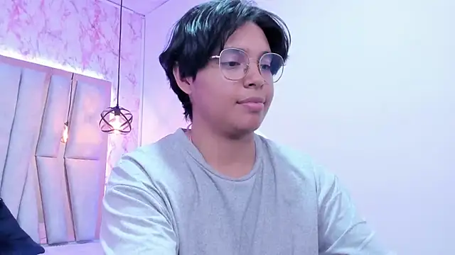 Emmapark  online show from 03/20/25, 05:36