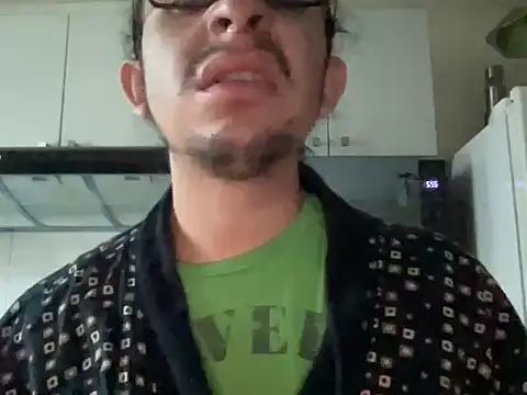 littlelatinhunter online show from 12/04/25, 11:08