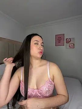 Snapshot of sofiaduque_26 chatting on 06/15/26, 08:22 sofiaduque 26 online show from 06/15/26, 08:22