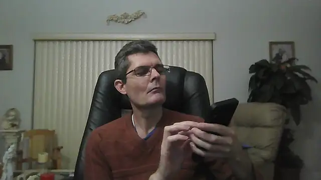 Snapshot of Copfiremen4566 chatting on 02/04/25, 06:14 Copfiremen4566 online show from 02/04/25, 06:14