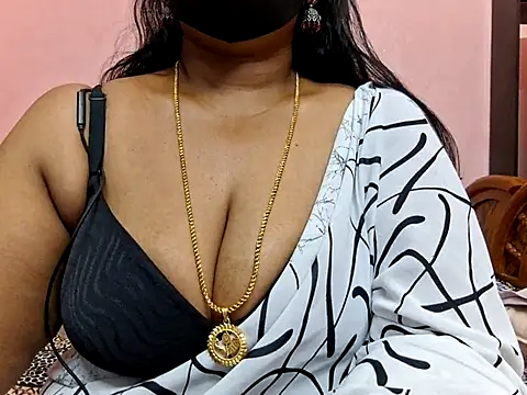 Snapshot of Pallavi-sri chatting on 03/23/26, 09:35 Pallavi-sri online show from 03/23/26, 09:35