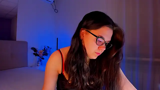 Snapshot of SelenaaSky chatting on 12/19/24, 01:40 SelenaaSky online show from 12/19/24, 01:40