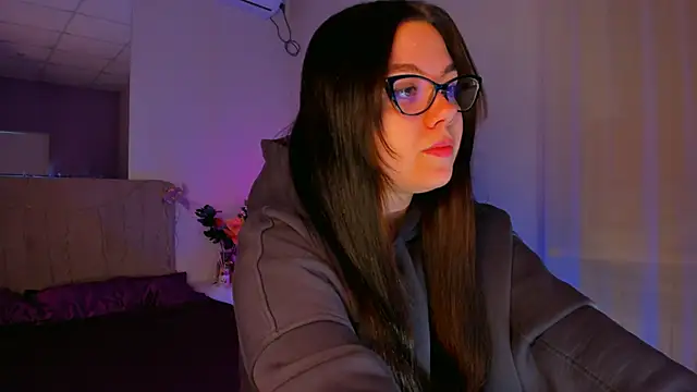 Snapshot of SelenaaSky chatting on 01/06/25, 01:52 SelenaaSky online show from 01/06/25, 01:52