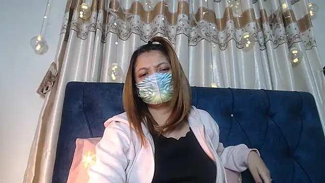 Jen jennyy1 online show from 01/21/25, 07:50