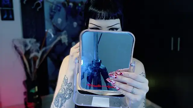 Snapshot of Madison_Jackson chatting on 11/13/25, 09:58 Madison Jackson online show from 11/13/25, 09:58