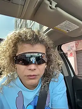 Snapshot of Georgiafox chatting on 11/02/25, 02:08 Georgiafox online show from 11/02/25, 02:08