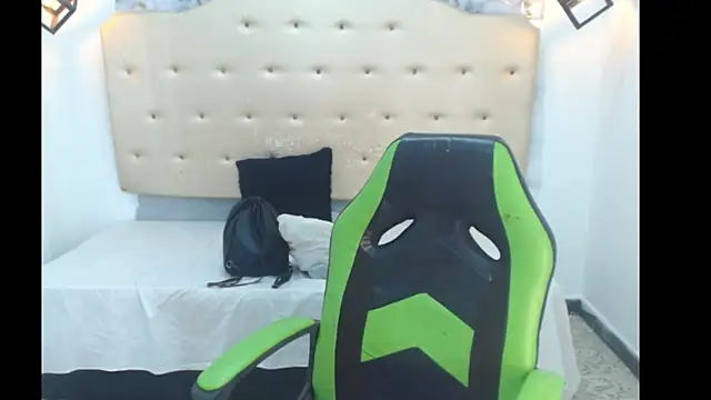 Kathiasaints online show from 04/12/26, 09:09