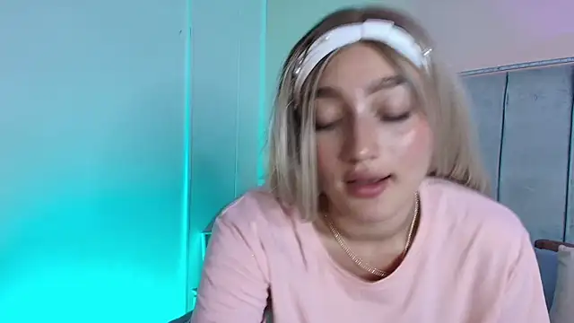 Giaa Ross online show from 01/09/25, 02:51