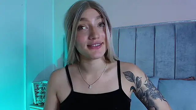 Giaa Ross online show from 01/10/25, 02:55