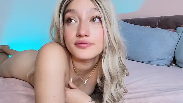 Giaa Ross online show from 01/18/25, 02:44