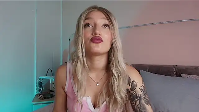 Giaa Ross online show from 01/20/25, 02:46