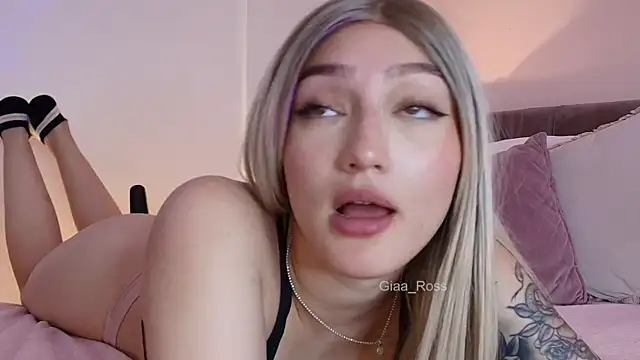 Giaa Ross online show from 02/17/25, 03:20