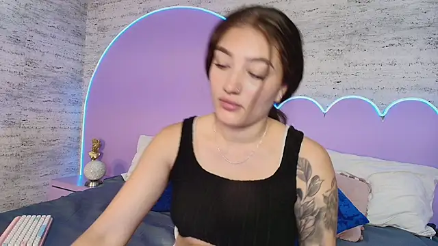 Snapshot of Giaa_Ross chatting on 04/15/26, 07:32 Giaa Ross online show from 04/15/26, 07:32