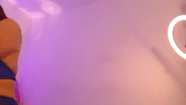 Snapshot of AmeliaMarss chatting on 04/23/26, 12:56 AmeliaMarss online show from 04/23/26, 12:56