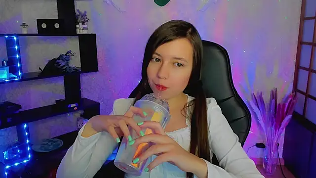 Lina Brownie online show from 01/05/25, 05:09