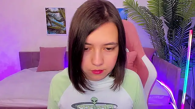 Lina Brownie online show from 02/18/25, 05:53