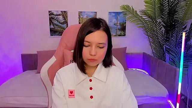 Lina Brownie online show from 02/23/25, 02:29