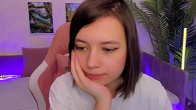 Lina Brownie online show from 03/14/25, 05:16