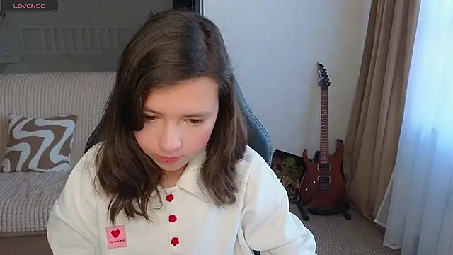 Lina Brownie online show from 10/01/25, 04:07