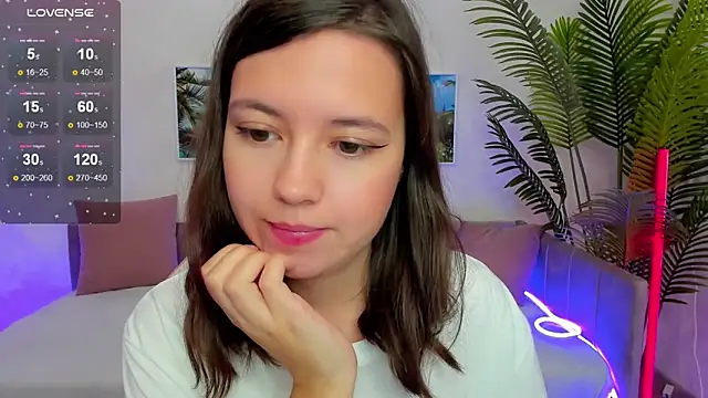 Lina Brownie online show from 10/02/25, 02:29