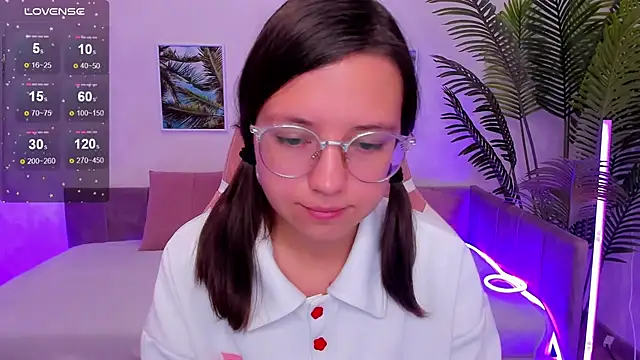 Lina Brownie online show from 10/06/25, 02:31