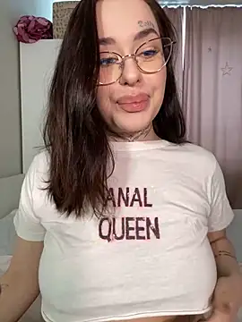 Snapshot of fuckdoll_18 chatting on 02/28/25, 12:09 fuckdoll 18 online show from 02/28/25, 12:09