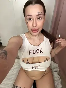 Snapshot of fuckdoll_18 chatting on 10/02/25, 07:59 fuckdoll 18 online show from 10/02/25, 07:59