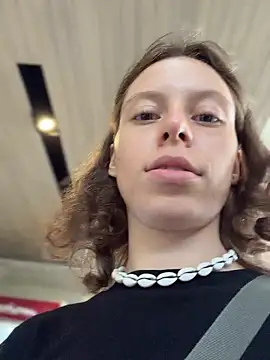 Snapshot of RinaMood chatting on 03/21/26, 04:39 RinaMood online show from 03/21/26, 04:39