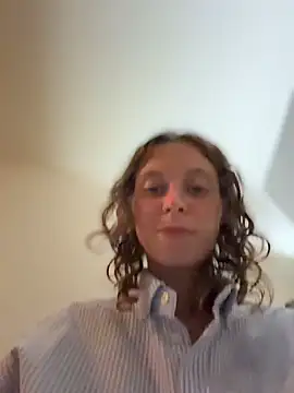 Snapshot of RinaMood chatting on 03/24/26, 05:18 RinaMood online show from 03/24/26, 05:18