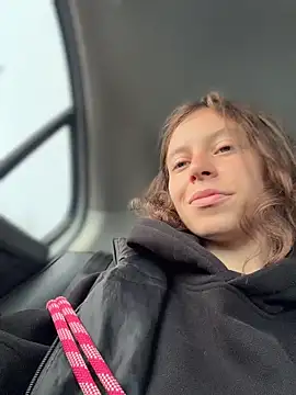 Snapshot of RinaMood chatting on 03/28/26, 04:23 RinaMood online show from 03/28/26, 04:23