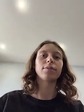 Snapshot of RinaMood chatting on 03/31/26, 05:19 RinaMood online show from 03/31/26, 05:19