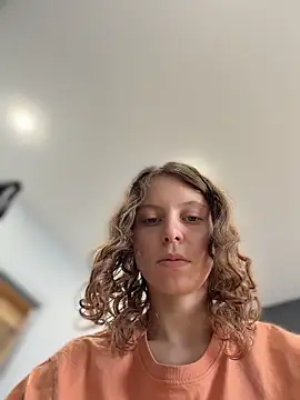 Snapshot of RinaMood chatting on 04/11/26, 08:07 RinaMood online show from 04/11/26, 08:07