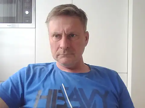 johnnym1 online show from 03/12/25, 01:40