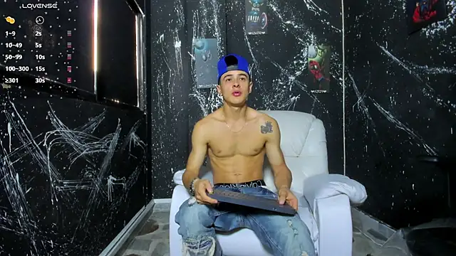 JuniorMorris  online show from 09/12/25, 09:26