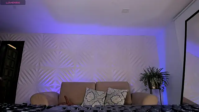 RoxanneHill  online show from 02/19/26, 12:45