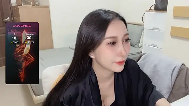 yu5888 online show from 12/22/24, 12:16