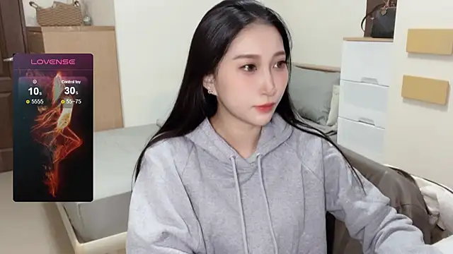 yu5888 online show from 01/10/25, 09:55