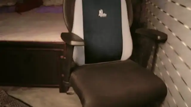 Snapshot of Spice-Summi chatting on 03/07/26, 12:57 Spice-Summi online show from 03/07/26, 12:57