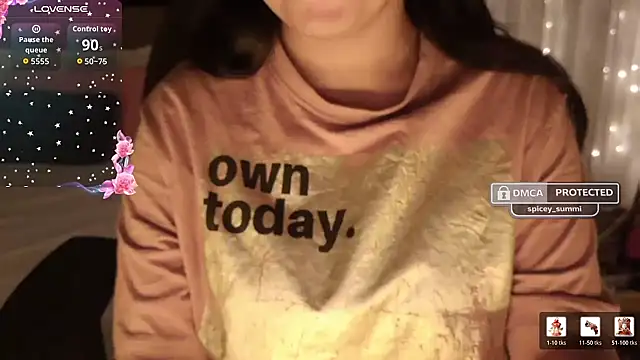 Snapshot of Spice-Summi chatting on 04/08/26, 01:33 Spice-Summi online show from 04/08/26, 01:33