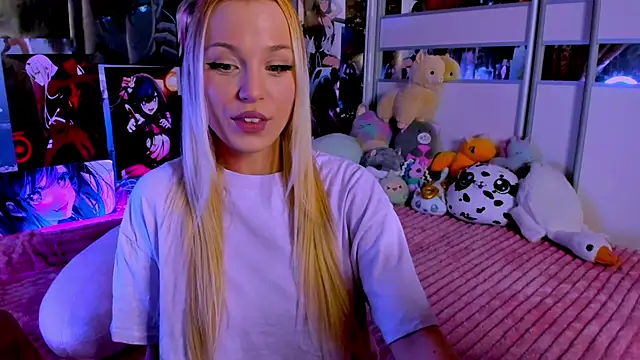 Snapshot of Cute__Pony chatting on 12/10/24, 09:54 Cute Pony online show from 12/10/24, 09:54