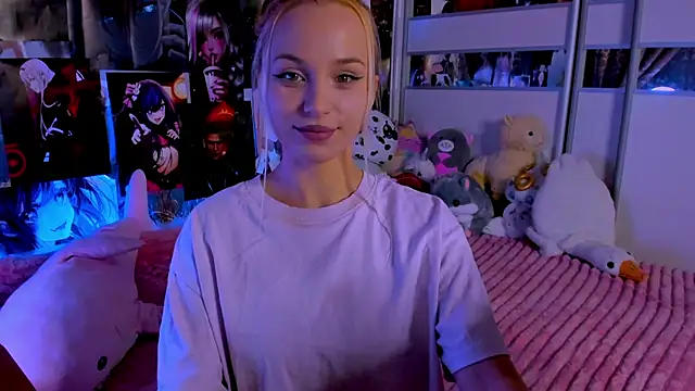 Snapshot of Cute__Pony chatting on 12/01/25, 12:15 Cute Pony online show from 12/01/25, 12:15