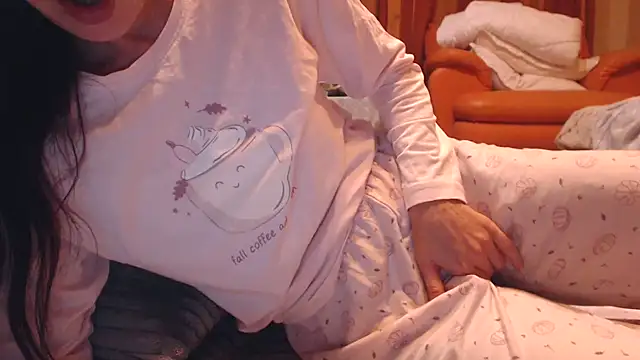 Snapshot of LovelyAndraGirl chatting on 10/29/25, 09:16 LovelyAndraGirl online show from 10/29/25, 09:16